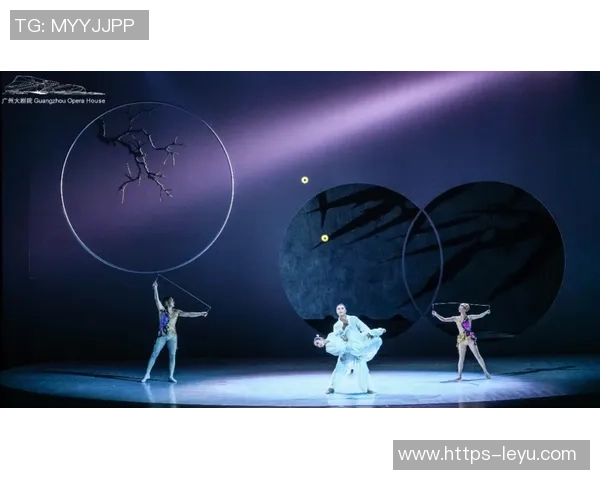 足球联赛奖杯的历史演变与各大联赛冠军的辉煌成就探讨